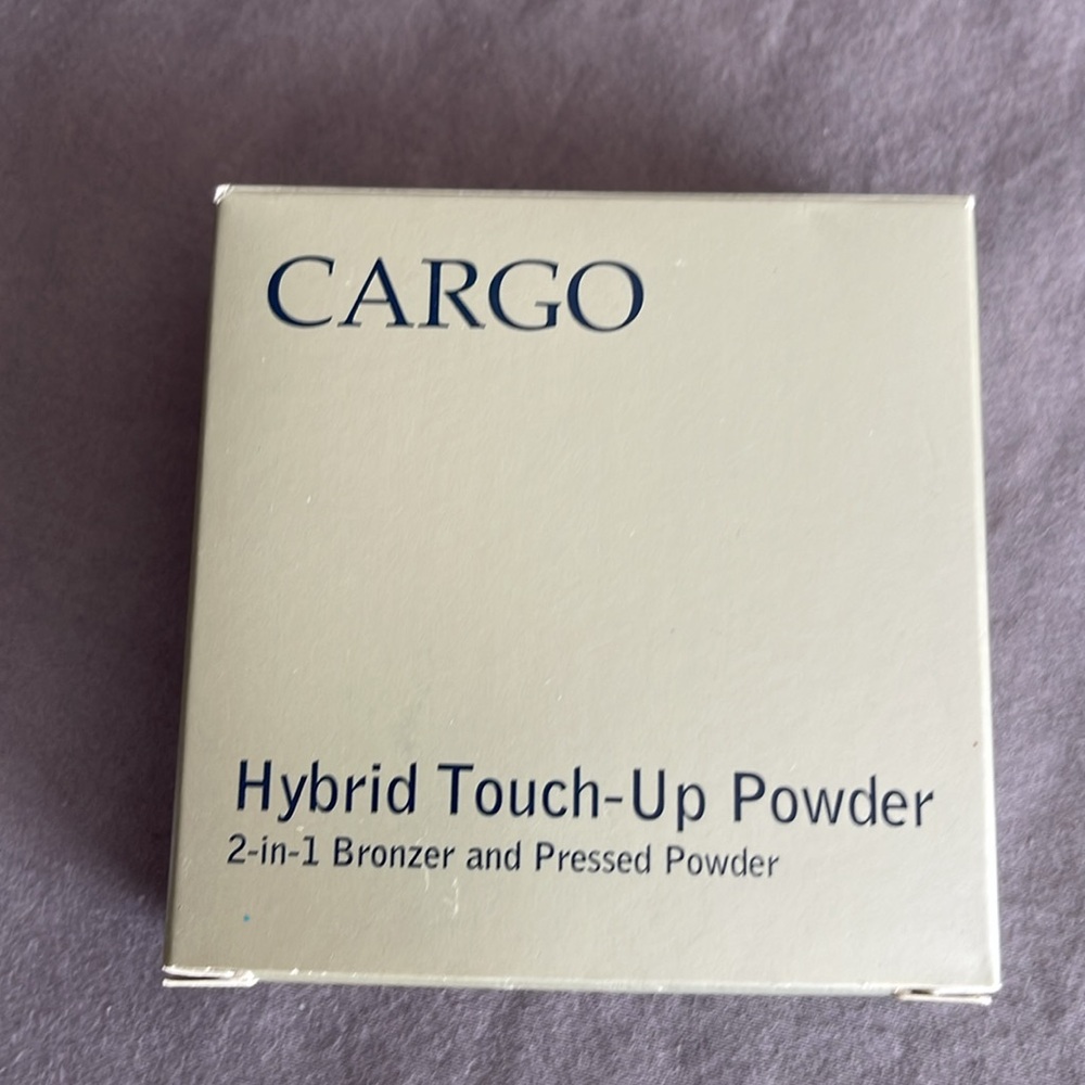 New Cargo Hybrid Touch Up Powder 2 in 1 Bronzer - Picture 2 of 7